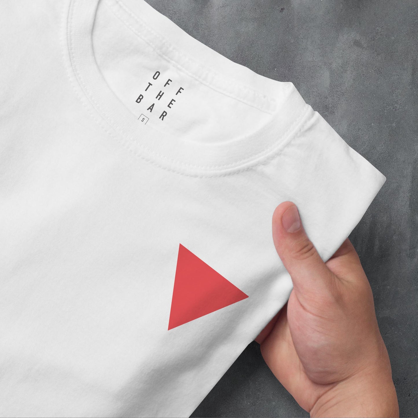 FANTASY LEAGUE FOOTBALL FPL 'OFF THE BAR' RED ARROW T-SHIRT